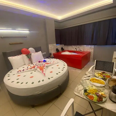 Esen Life Hotell *