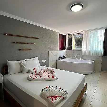 Esen Life Ξενοδοχείο *